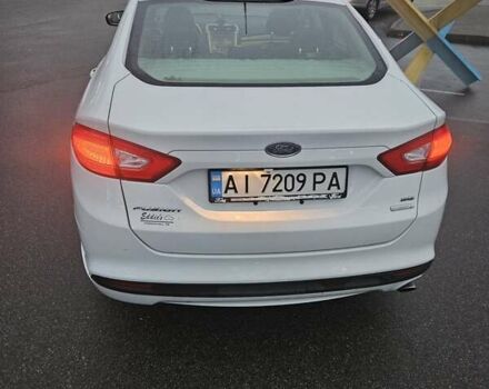 Белый Форд Фьюжн, объемом двигателя 1.6 л и пробегом 194 тыс. км за 7500 $, фото 4 на Automoto.ua
