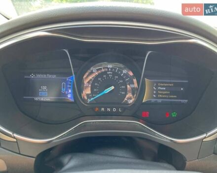 Білий Форд Фьюжен, об'ємом двигуна 2 л та пробігом 168 тис. км за 12300 $, фото 8 на Automoto.ua