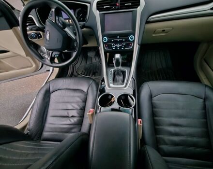 Белый Форд Фьюжн, объемом двигателя 1.6 л и пробегом 194 тыс. км за 7500 $, фото 7 на Automoto.ua