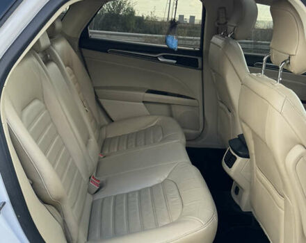 Белый Форд Фьюжн, объемом двигателя 2 л и пробегом 226 тыс. км за 10299 $, фото 6 на Automoto.ua