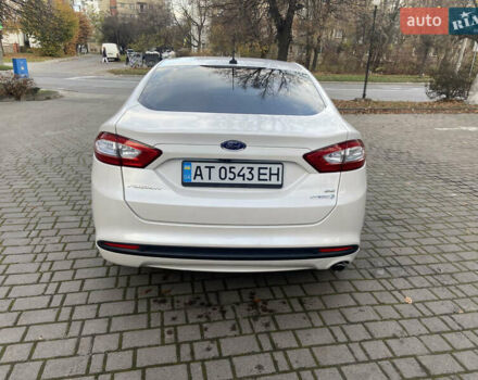 Белый Форд Фьюжн, объемом двигателя 2 л и пробегом 178 тыс. км за 12500 $, фото 4 на Automoto.ua