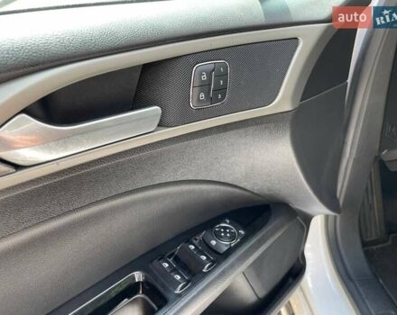 Білий Форд Фьюжен, об'ємом двигуна 2 л та пробігом 168 тис. км за 12300 $, фото 13 на Automoto.ua