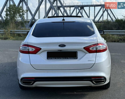 Белый Форд Фьюжн, объемом двигателя 2 л и пробегом 226 тыс. км за 10299 $, фото 2 на Automoto.ua