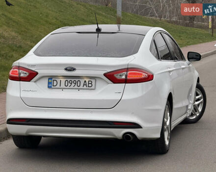 Білий Форд Фьюжен, об'ємом двигуна 2.5 л та пробігом 173 тис. км за 8300 $, фото 21 на Automoto.ua