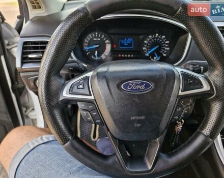 Форд Фьюжн 2013 в Николаеве на Automoto.ua Белый Форд Фьюжн, объемом двигателя 2.49 л и пробегом 181 тыс. км за 9999 $, фото 10 на Automoto.ua