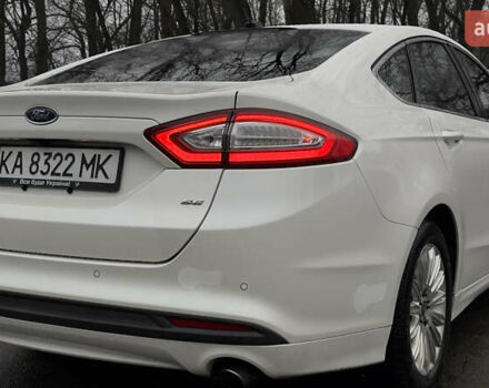 Белый Форд Фьюжн, объемом двигателя 2 л и пробегом 220 тыс. км за 11700 $, фото 6 на Automoto.ua