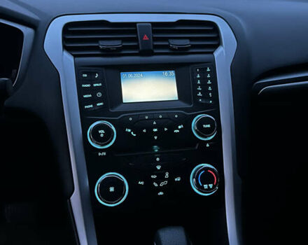 Форд Фьюжн 2013 в Ровно на Automoto.ua Белый Форд Фьюжн, объемом двигателя 1.6 л и пробегом 179 тыс. км за 8300 $, фото 6 на Automoto.ua