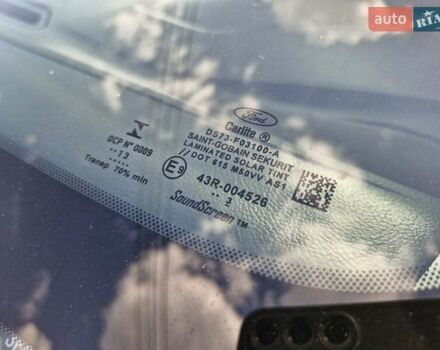 Форд Фьюжн 2013 в Николаеве на Automoto.ua Белый Форд Фьюжн, объемом двигателя 2.49 л и пробегом 181 тыс. км за 9999 $, фото 7 на Automoto.ua