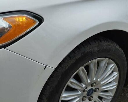 Белый Форд Фьюжн, объемом двигателя 2 л и пробегом 188 тыс. км за 10500 $, фото 9 на Automoto.ua