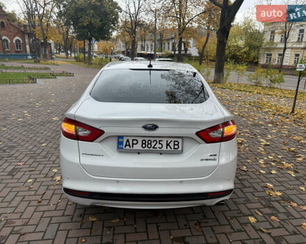Белый Форд Фьюжн, объемом двигателя 2 л и пробегом 210 тыс. км за 10699 $, фото 17 на Automoto.ua