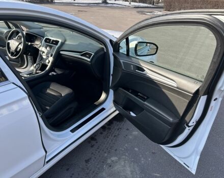 Белый Форд Фьюжн, объемом двигателя 2.5 л и пробегом 101 тыс. км за 10000 $, фото 15 на Automoto.ua