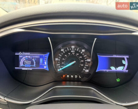 Білий Форд Фьюжен, об'ємом двигуна 2 л та пробігом 200 тис. км за 10500 $, фото 4 на Automoto.ua