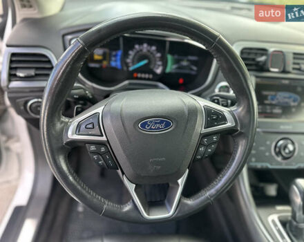 Белый Форд Фьюжн, объемом двигателя 2 л и пробегом 125 тыс. км за 9999 $, фото 14 на Automoto.ua