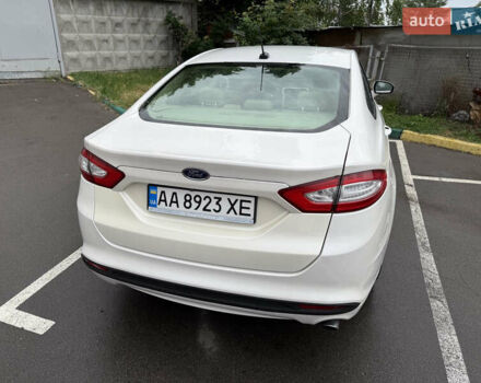 Белый Форд Фьюжн, объемом двигателя 2 л и пробегом 177 тыс. км за 11500 $, фото 10 на Automoto.ua