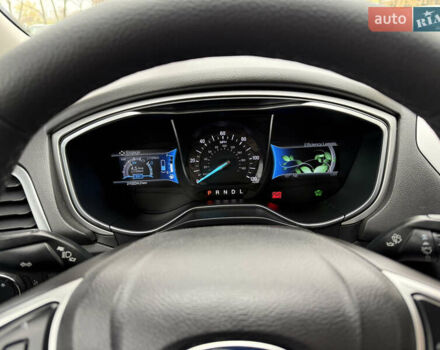 Белый Форд Фьюжн, объемом двигателя 2 л и пробегом 210 тыс. км за 9899 $, фото 18 на Automoto.ua