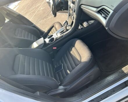 Белый Форд Фьюжн, объемом двигателя 2.5 л и пробегом 101 тыс. км за 10000 $, фото 16 на Automoto.ua