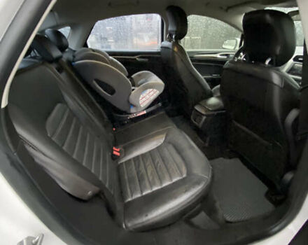 Білий Форд Фьюжен, об'ємом двигуна 2 л та пробігом 320 тис. км за 7800 $, фото 8 на Automoto.ua