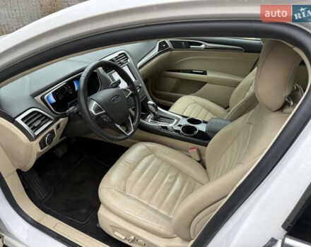 Белый Форд Фьюжн, объемом двигателя 2 л и пробегом 177 тыс. км за 11500 $, фото 14 на Automoto.ua