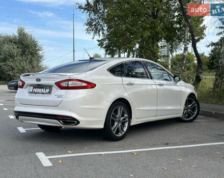 Белый Форд Фьюжн, объемом двигателя 2 л и пробегом 125 тыс. км за 9999 $, фото 4 на Automoto.ua