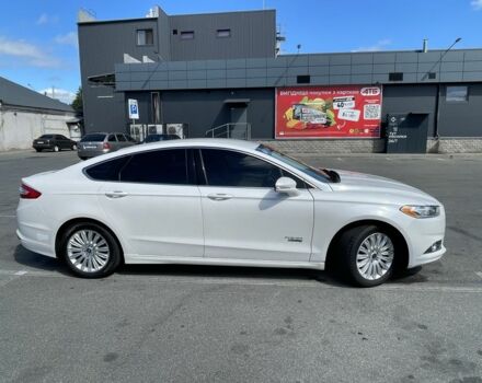 Белый Форд Фьюжн, объемом двигателя 2 л и пробегом 220 тыс. км за 11500 $, фото 1 на Automoto.ua