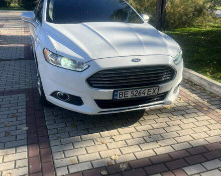 Білий Форд Фьюжен, об'ємом двигуна 2.5 л та пробігом 199 тис. км за 9000 $, фото 1 на Automoto.ua