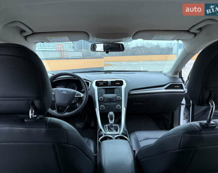Білий Форд Фьюжен, об'ємом двигуна 2.5 л та пробігом 184 тис. км за 10500 $, фото 13 на Automoto.ua