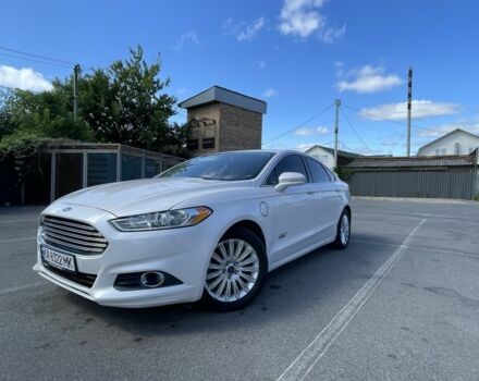 Белый Форд Фьюжн, объемом двигателя 2 л и пробегом 220 тыс. км за 11500 $, фото 4 на Automoto.ua