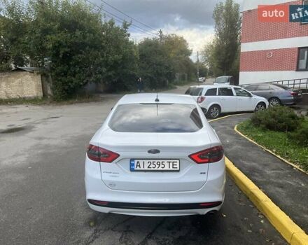 Форд Фьюжн 2013 в Киеве на Automoto.ua Белый Форд Фьюжн, объемом двигателя 2.49 л и пробегом 247 тыс. км за 9100 $, фото 4 на Automoto.ua
