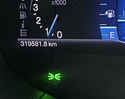 Білий Форд Фьюжен, об'ємом двигуна 2 л та пробігом 320 тис. км за 7800 $, фото 10 на Automoto.ua