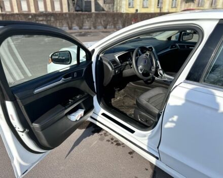 Белый Форд Фьюжн, объемом двигателя 2.5 л и пробегом 101 тыс. км за 10000 $, фото 9 на Automoto.ua