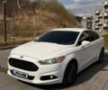 Білий Форд Фьюжен, об'ємом двигуна 2 л та пробігом 205 тис. км за 8800 $, фото 1 на Automoto.ua