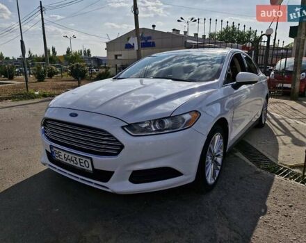 Форд Фьюжн 2013 в Николаеве на Automoto.ua Белый Форд Фьюжн, объемом двигателя 2.49 л и пробегом 181 тыс. км за 9999 $, фото 2 на Automoto.ua