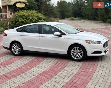 Белый Форд Фьюжн, объемом двигателя 2.5 л и пробегом 201 тыс. км за 7500 $, фото 4 на Automoto.ua