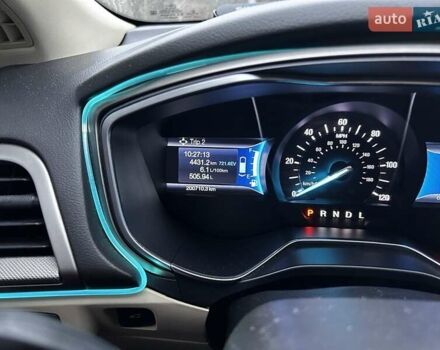 Белый Форд Фьюжн, объемом двигателя 2 л и пробегом 199 тыс. км за 13000 $, фото 10 на Automoto.ua