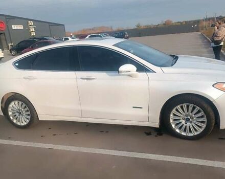 Белый Форд Фьюжн, объемом двигателя 2 л и пробегом 254 тыс. км за 11900 $, фото 1 на Automoto.ua