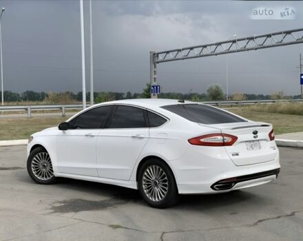 Белый Форд Фьюжн, объемом двигателя 2 л и пробегом 255 тыс. км за 10000 $, фото 2 на Automoto.ua