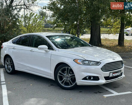 Белый Форд Фьюжн, объемом двигателя 2 л и пробегом 125 тыс. км за 9999 $, фото 1 на Automoto.ua