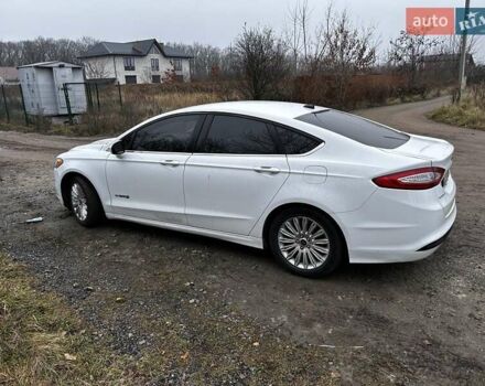 Белый Форд Фьюжн, объемом двигателя 2 л и пробегом 199 тыс. км за 13000 $, фото 6 на Automoto.ua