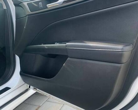 Форд Фьюжн 2013 в Черкассах на Automoto.ua Белый Форд Фьюжн, объемом двигателя 1.5 л и пробегом 264 тыс. км за 9000 $, фото 4 на Automoto.ua