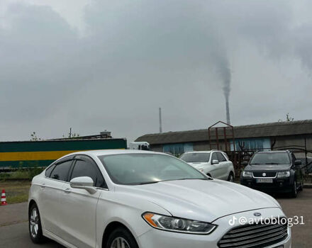 Белый Форд Фьюжн, объемом двигателя 2.5 л и пробегом 246 тыс. км за 7700 $, фото 1 на Automoto.ua