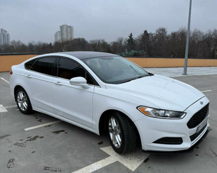Білий Форд Фьюжен, об'ємом двигуна 2.5 л та пробігом 184 тис. км за 10500 $, фото 3 на Automoto.ua