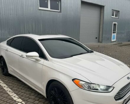 Белый Форд Фьюжн, объемом двигателя 2 л и пробегом 200 тыс. км за 10500 $, фото 1 на Automoto.ua