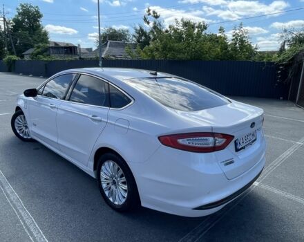 Белый Форд Фьюжн, объемом двигателя 2 л и пробегом 220 тыс. км за 11500 $, фото 3 на Automoto.ua