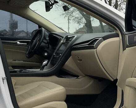 Белый Форд Фьюжн, объемом двигателя 2 л и пробегом 220 тыс. км за 11700 $, фото 14 на Automoto.ua