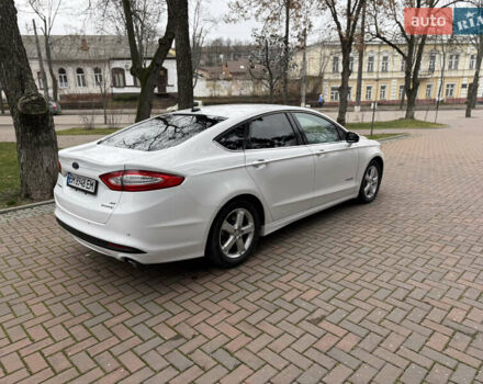 Белый Форд Фьюжн, объемом двигателя 2 л и пробегом 210 тыс. км за 9899 $, фото 8 на Automoto.ua