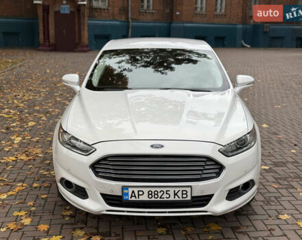 Белый Форд Фьюжн, объемом двигателя 2 л и пробегом 210 тыс. км за 10699 $, фото 1 на Automoto.ua