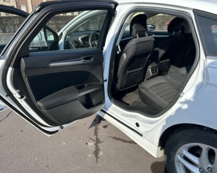 Белый Форд Фьюжн, объемом двигателя 2.5 л и пробегом 101 тыс. км за 10000 $, фото 12 на Automoto.ua