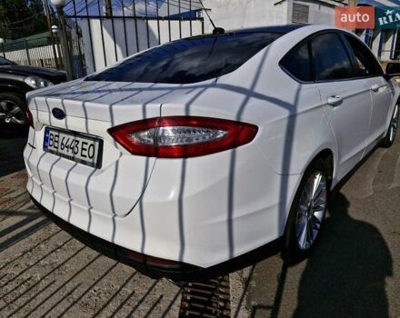 Форд Фьюжн 2013 в Николаеве на Automoto.ua Белый Форд Фьюжн, объемом двигателя 2.49 л и пробегом 181 тыс. км за 9999 $, фото 3 на Automoto.ua