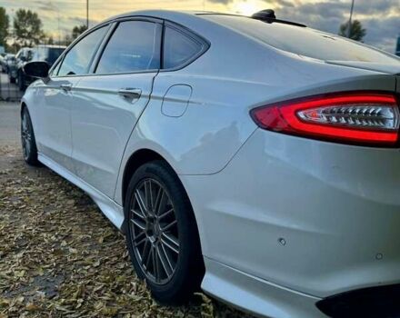 Білий Форд Фьюжен, об'ємом двигуна 2 л та пробігом 157 тис. км за 10999 $, фото 3 на Automoto.ua