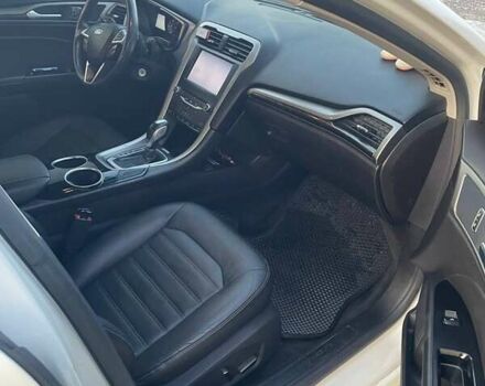 Білий Форд Фьюжен, об'ємом двигуна 2 л та пробігом 220 тис. км за 9300 $, фото 5 на Automoto.ua